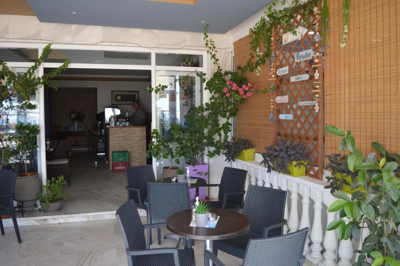 Iliana Hotel Paralia 外观 照片