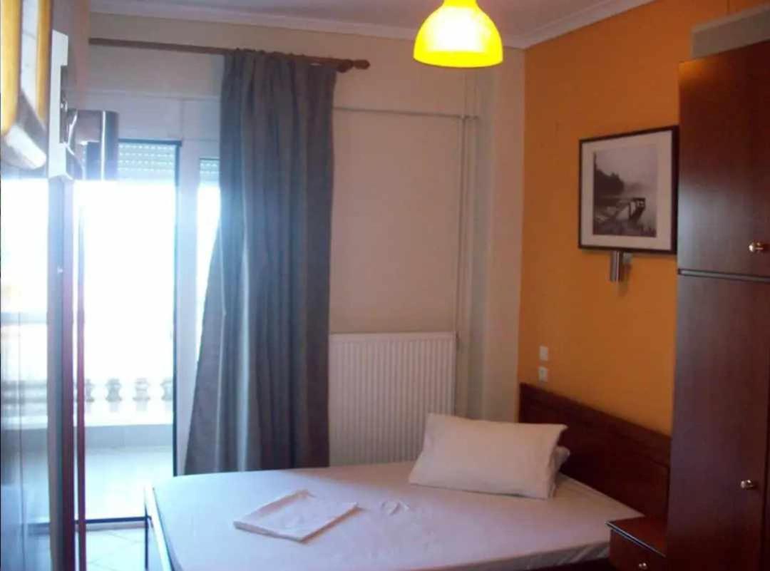 Iliana Hotel Paralia 外观 照片